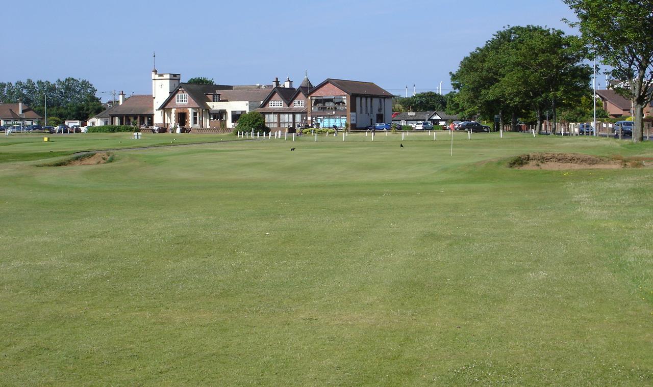 Darley 18th green