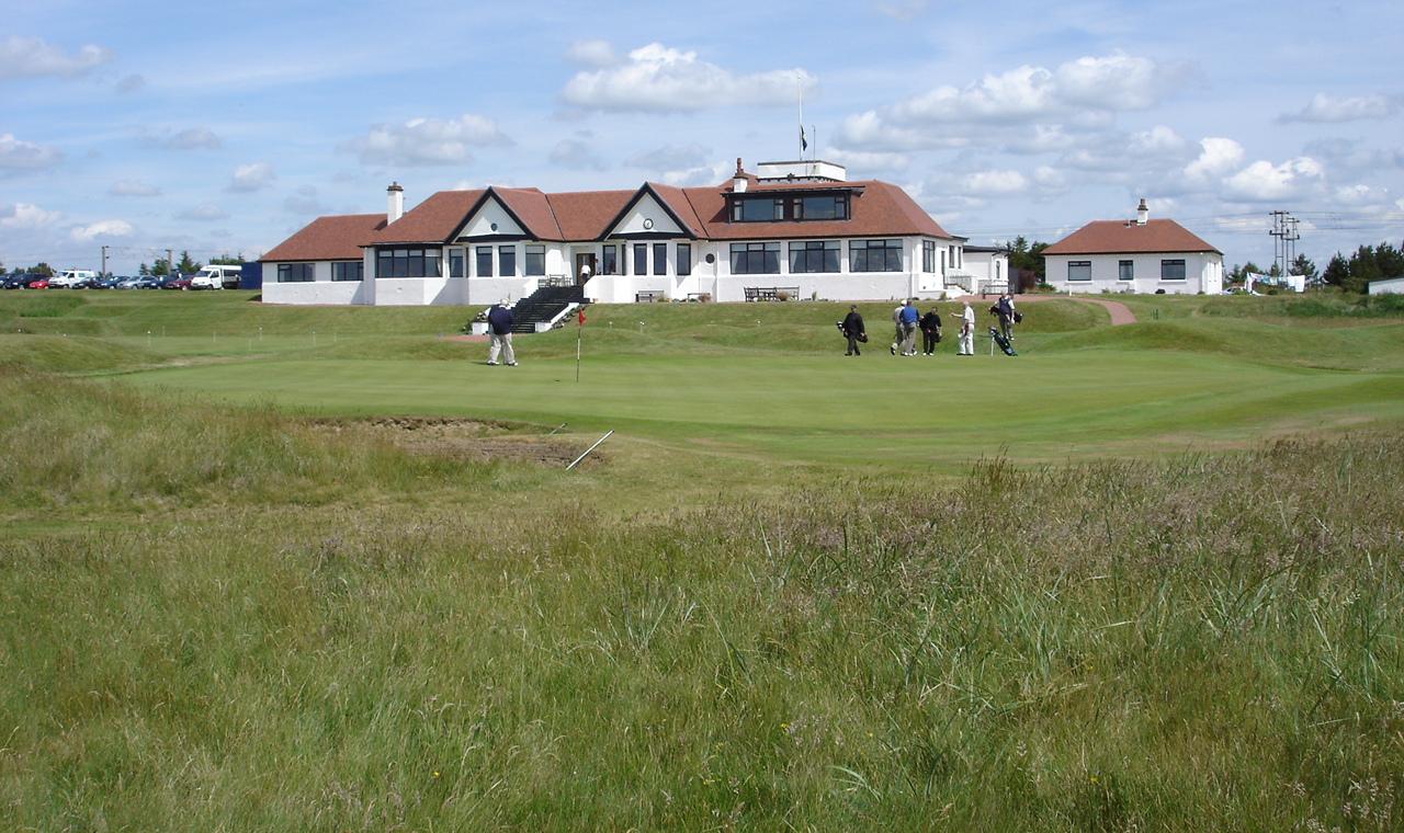 Western Gailes 18th green