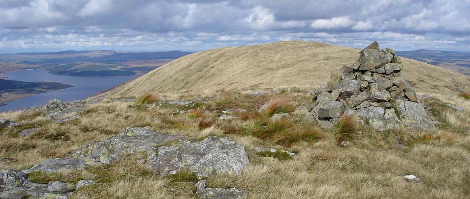 Bow hill cairn view north image