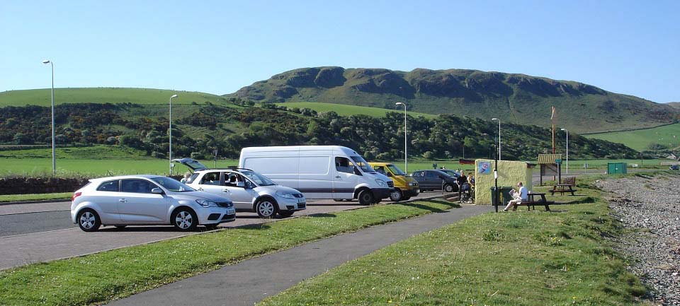 Girvan south side beach car park image