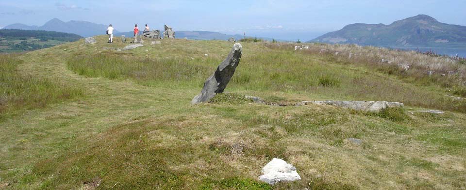 Giants Grave Whiting Bay image