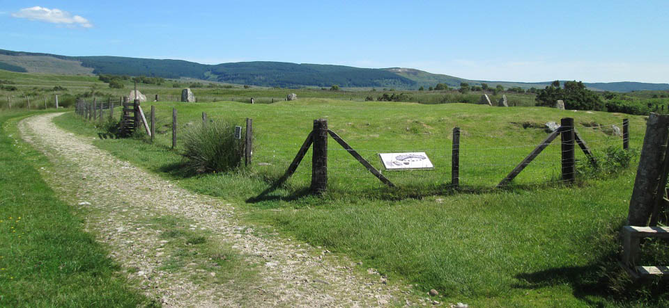 Moss Farm Road Cairn on the Isle of Arran image