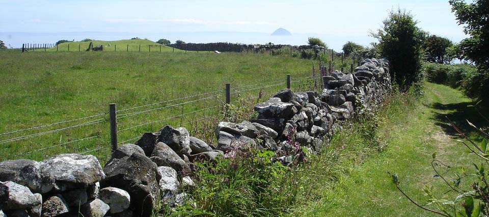 Torrylin Cairn path image